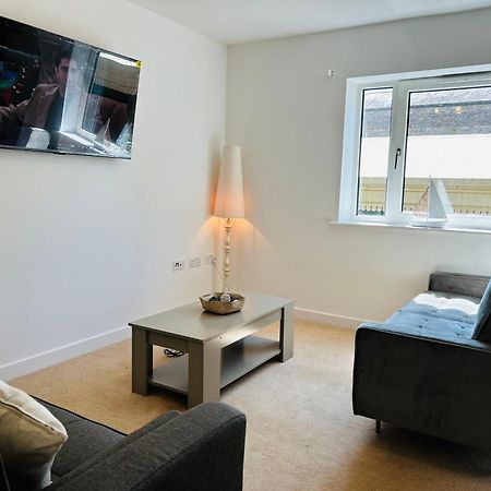 Modern Apartment Broad Gauge Way - Ideal For Work And Leisure 伍尔弗汉普顿 外观 照片